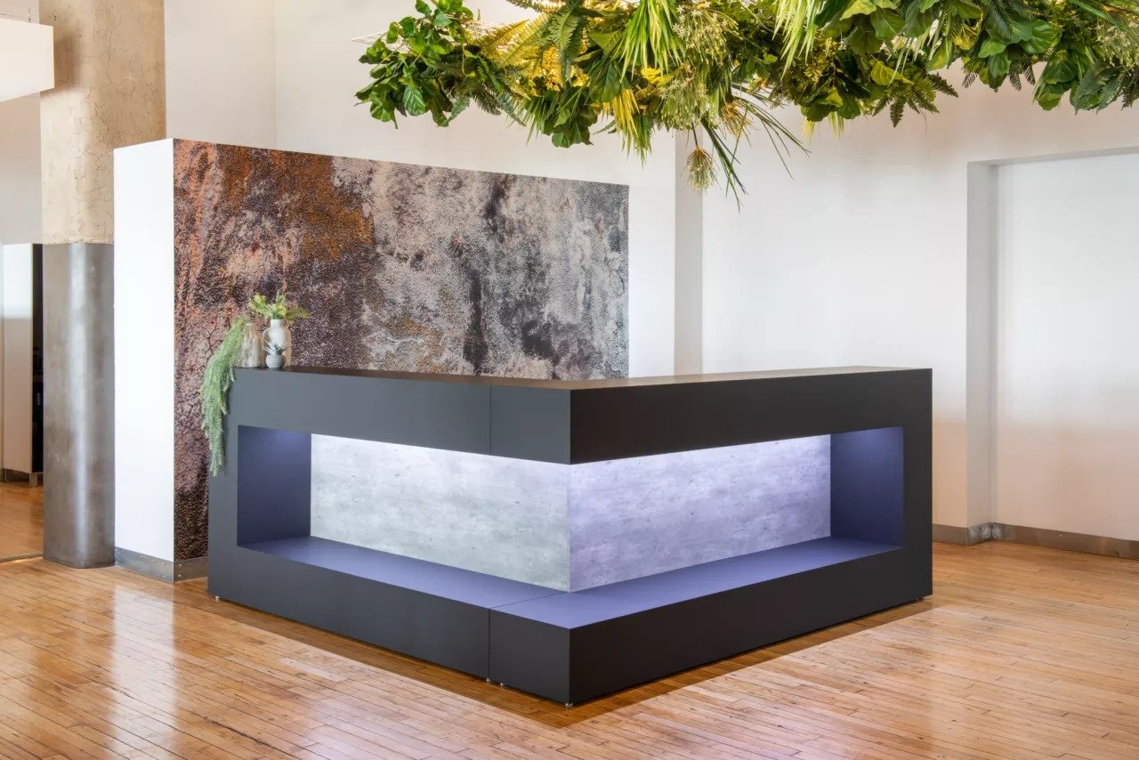 Logiflex Monochrom Reception Desk