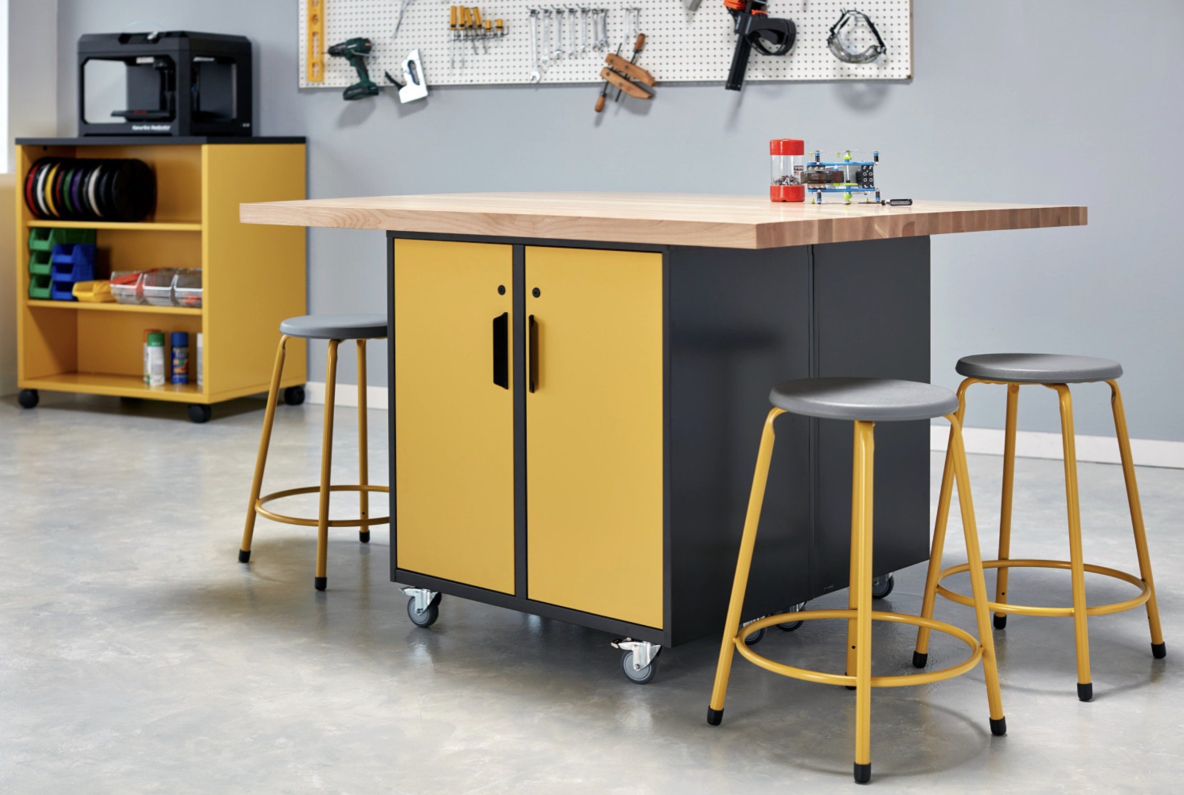 KI Ruckus® Worktables