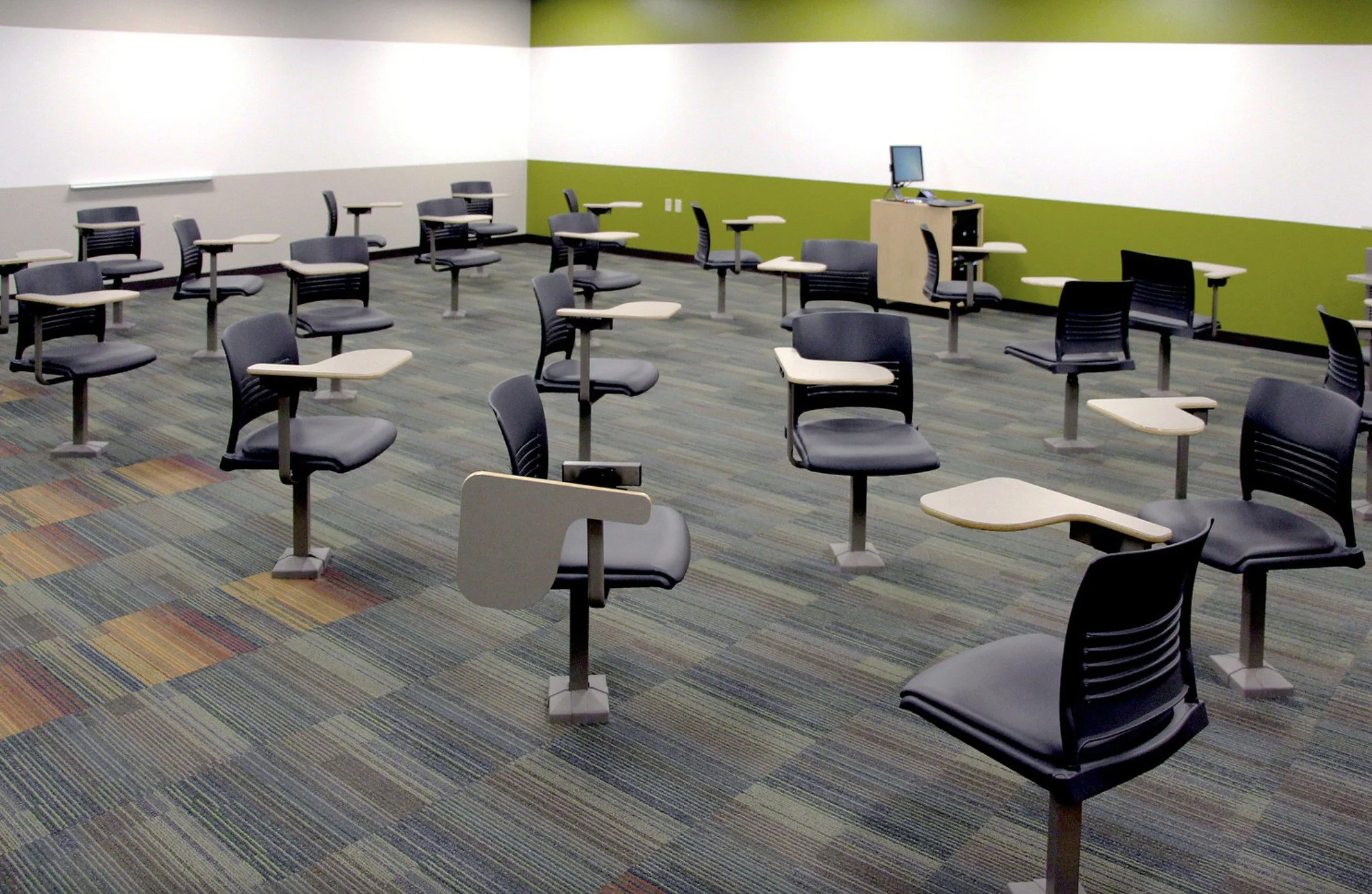KI Jury Base Fixed Seating