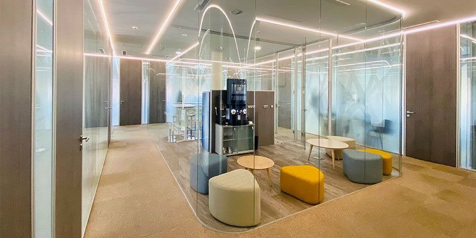 Metwall Curved Glass Wall System
