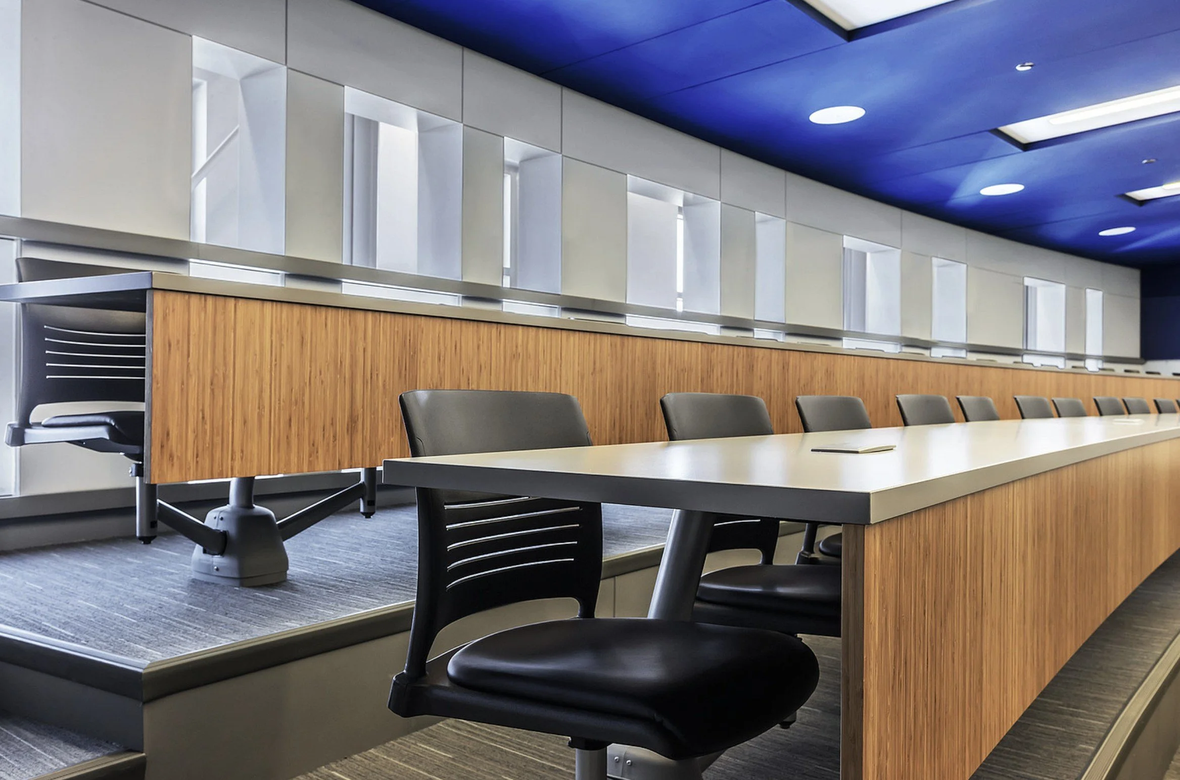 KI University Seating & Tables