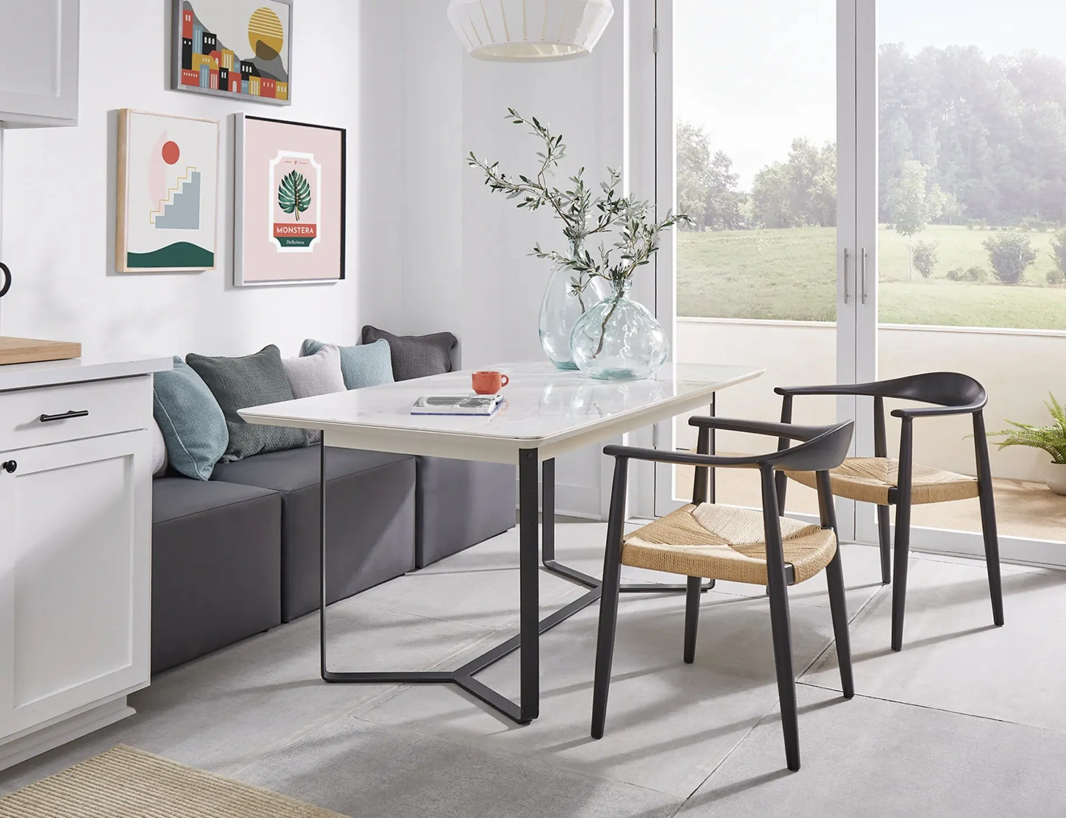 Etc. Seraphina Table