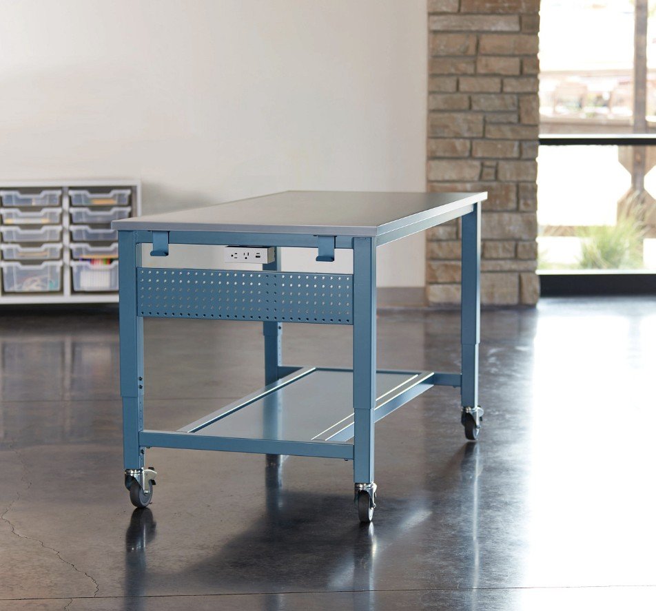 KI Stout™ Tables