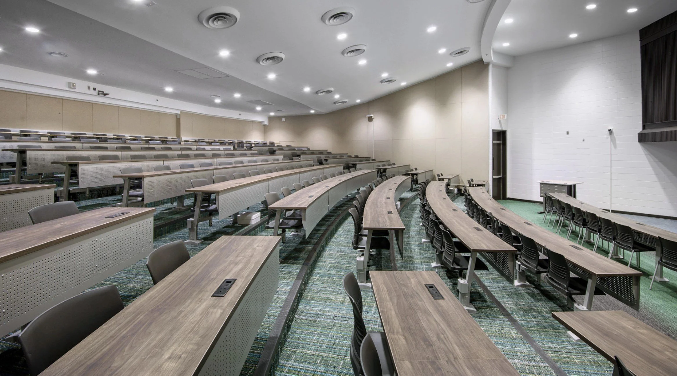KI University Seating & Tables