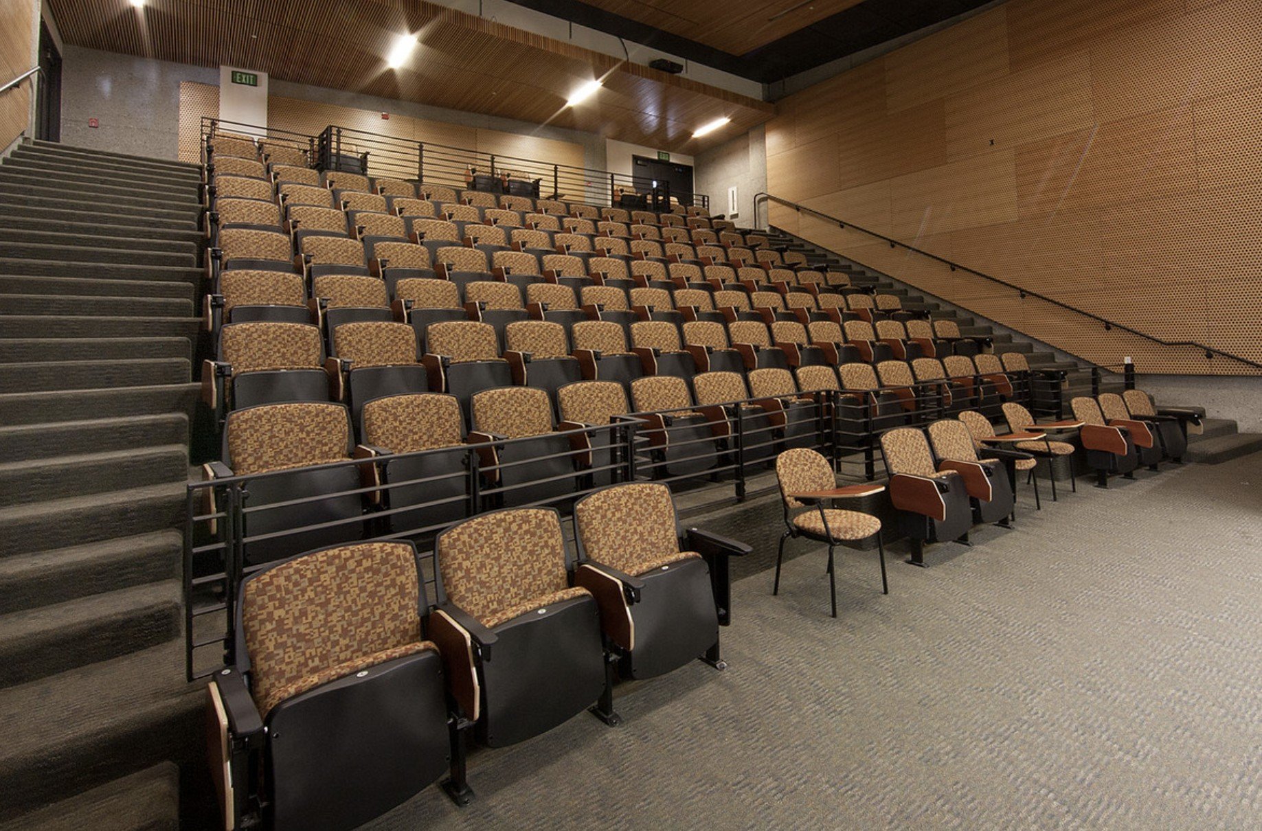 KI Lancaster® Auditorium Seating