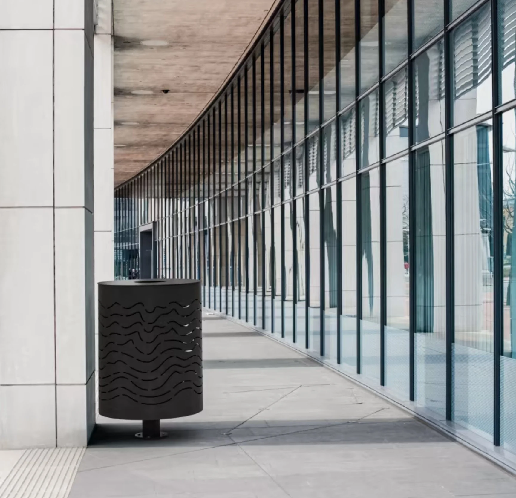 b+g manly post single litter bin