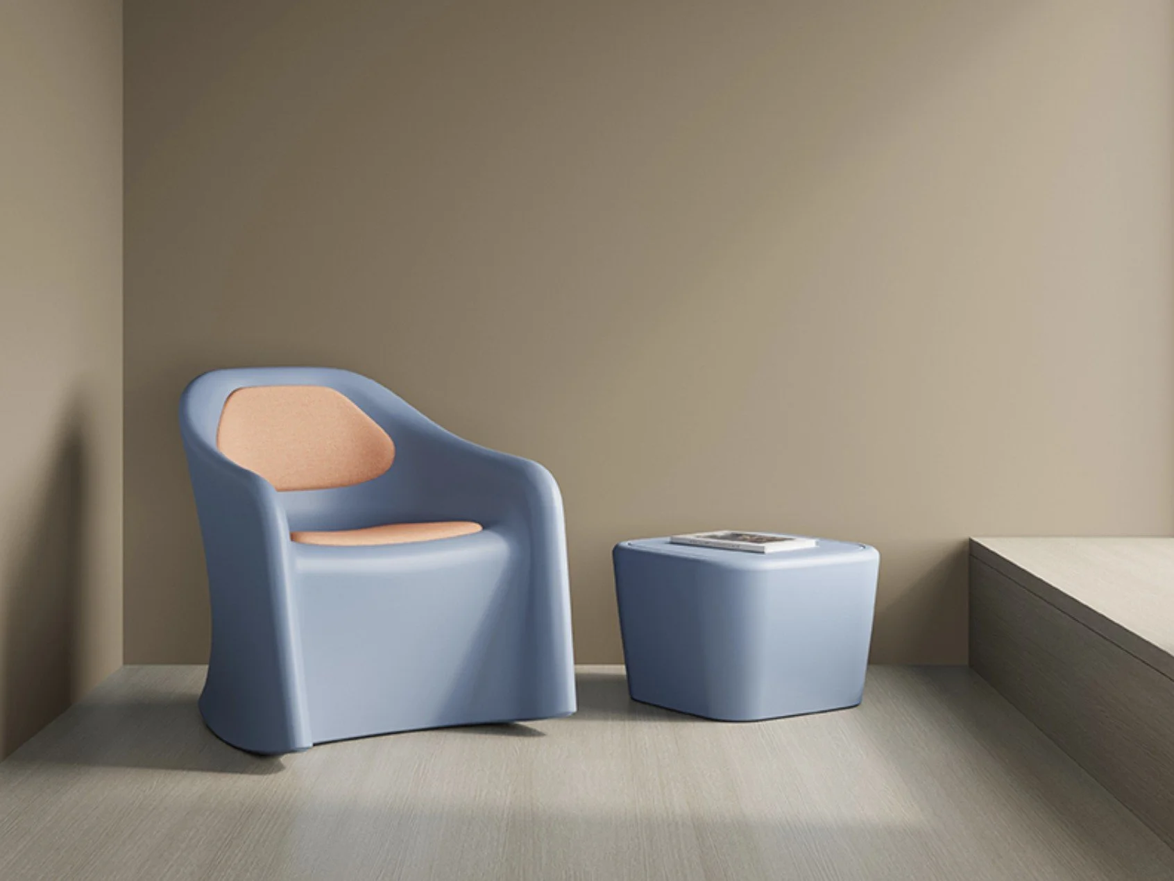 Stance Flo Occasional Table