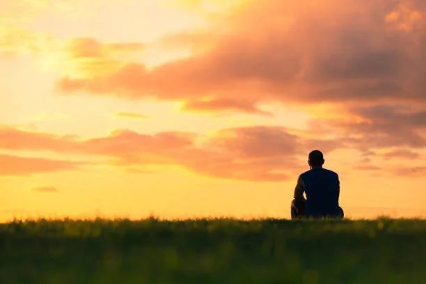 Why Does Summer Make Me Feel Worse Instead of Better? Understanding Reverse Seasonal Depression, Summer Anxiety, and Hidden Mental Health Struggles
