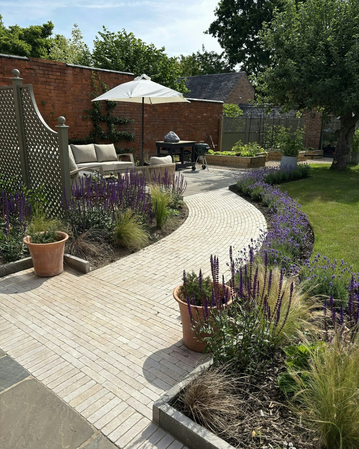 5 ⭐ Review "From the outset, Bel was enthusiastic, efficient and a pleasure to work with. She brought forward some excellent ideas that we hadn't considered ourselves and helped us make the most of the space." A great review from our Melbou