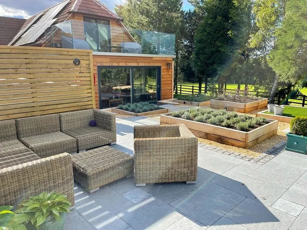 Modern Garden Screening