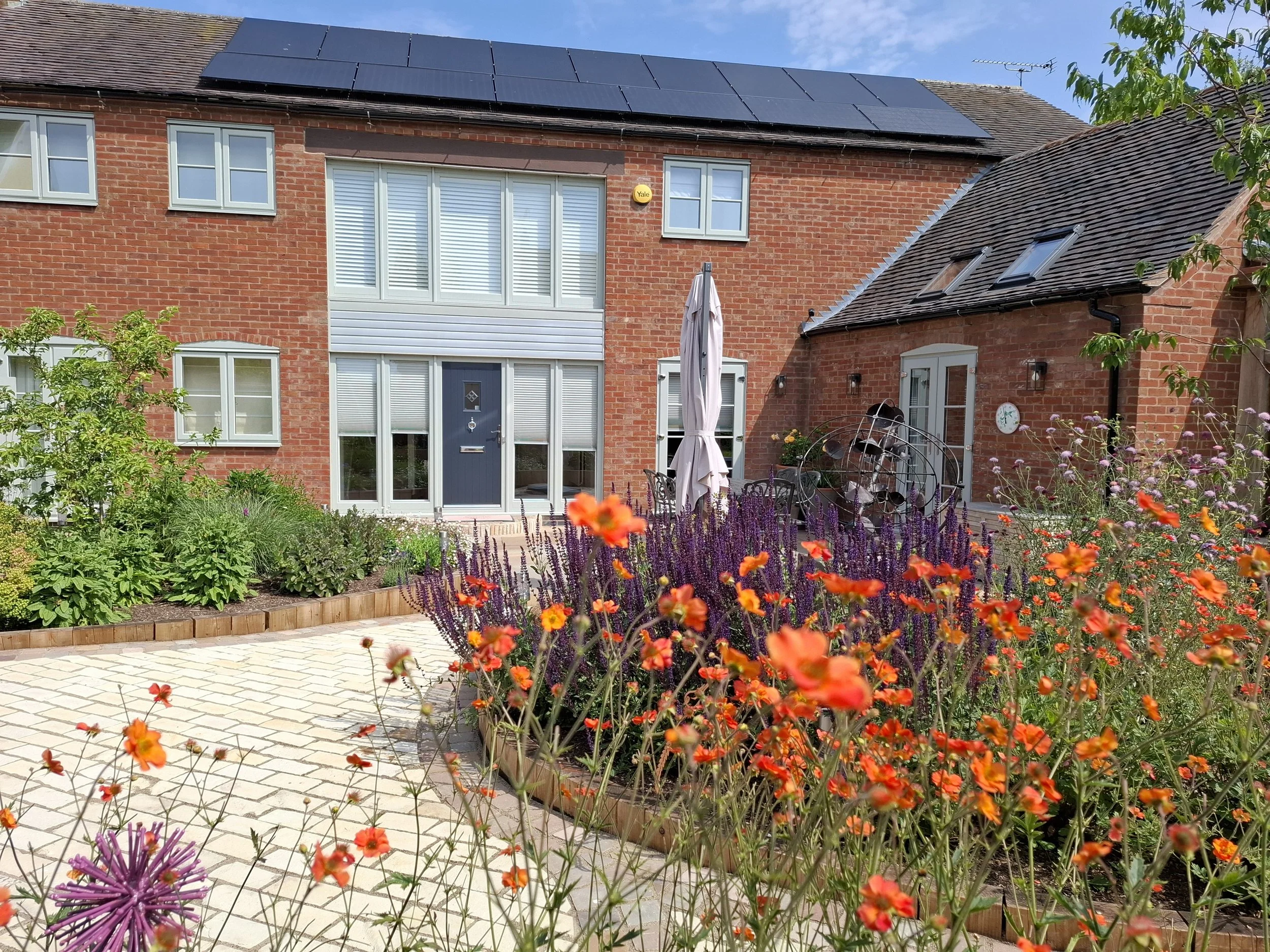 Contemporary Accessible Courtyard Design