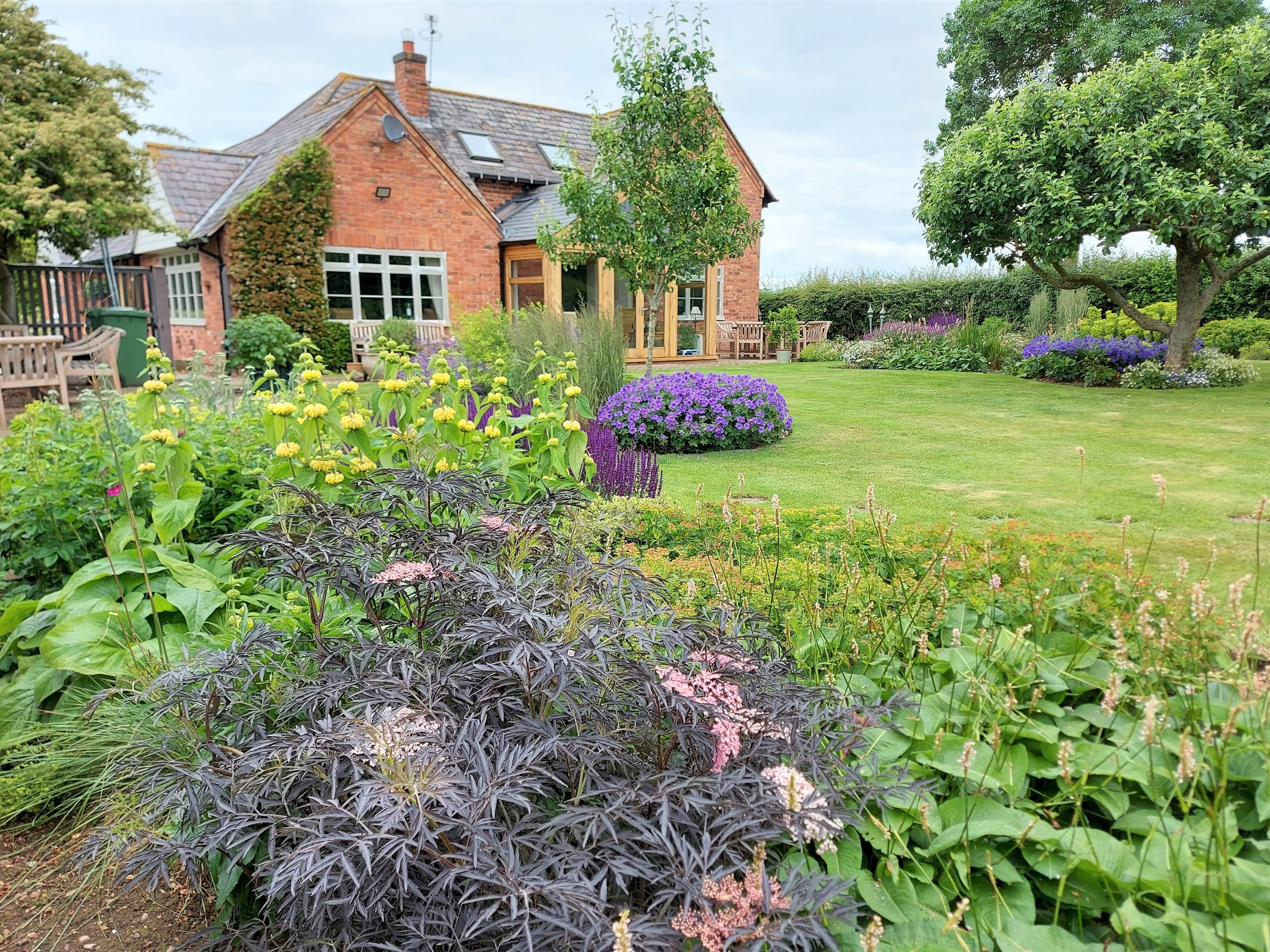 Country Garden Planting Design - Melton Mowbray