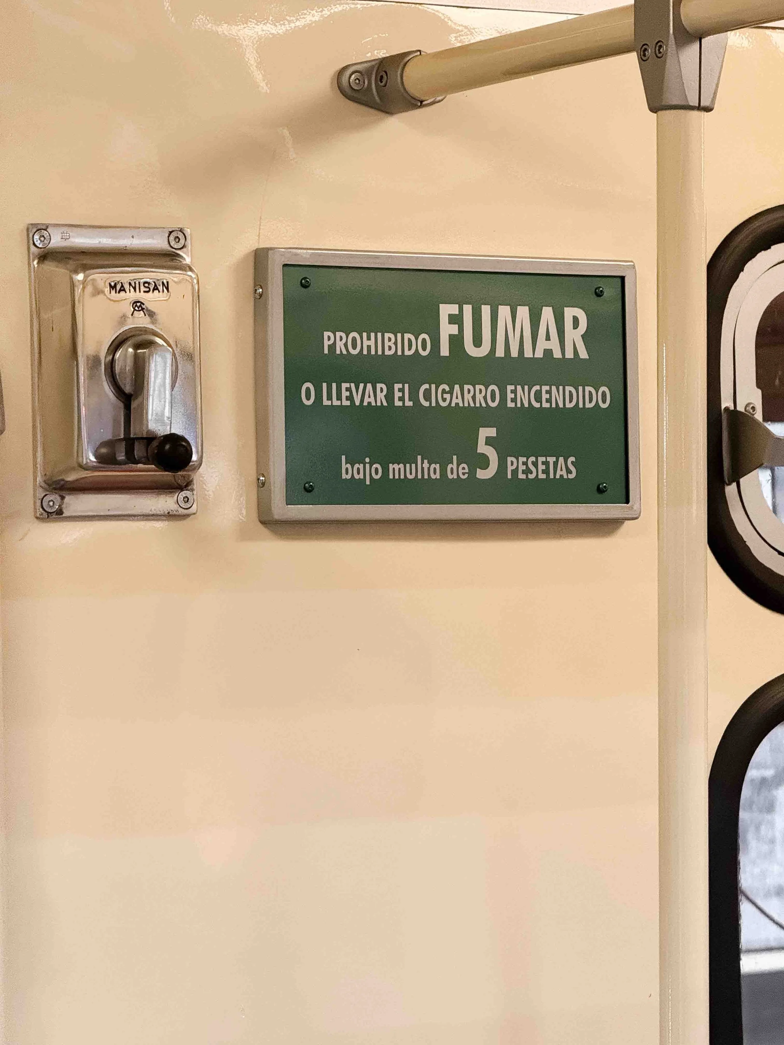 Metro Madrid--14.jpg