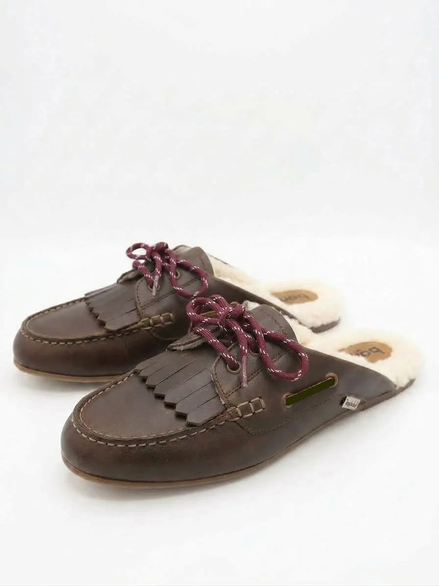 PRE-VENTA / PRE-SALES 15 Octubre. Mule Barquillo Flecos Borreguito Marrón (includes extra leather laces)