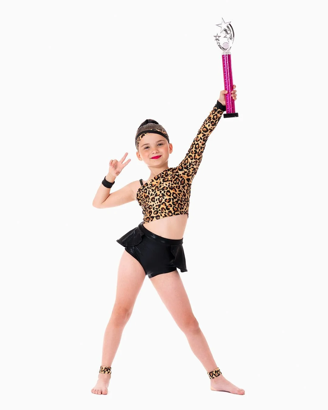 You have to dream before your dreams can come true.

A great shot of Madison, beaming with pride as she holds one of her favourite trophies.

#dancephotographer #danceshoot #dancer #dance #balletdancer #ballerina #ballet #balletlife #lovetodance #beh