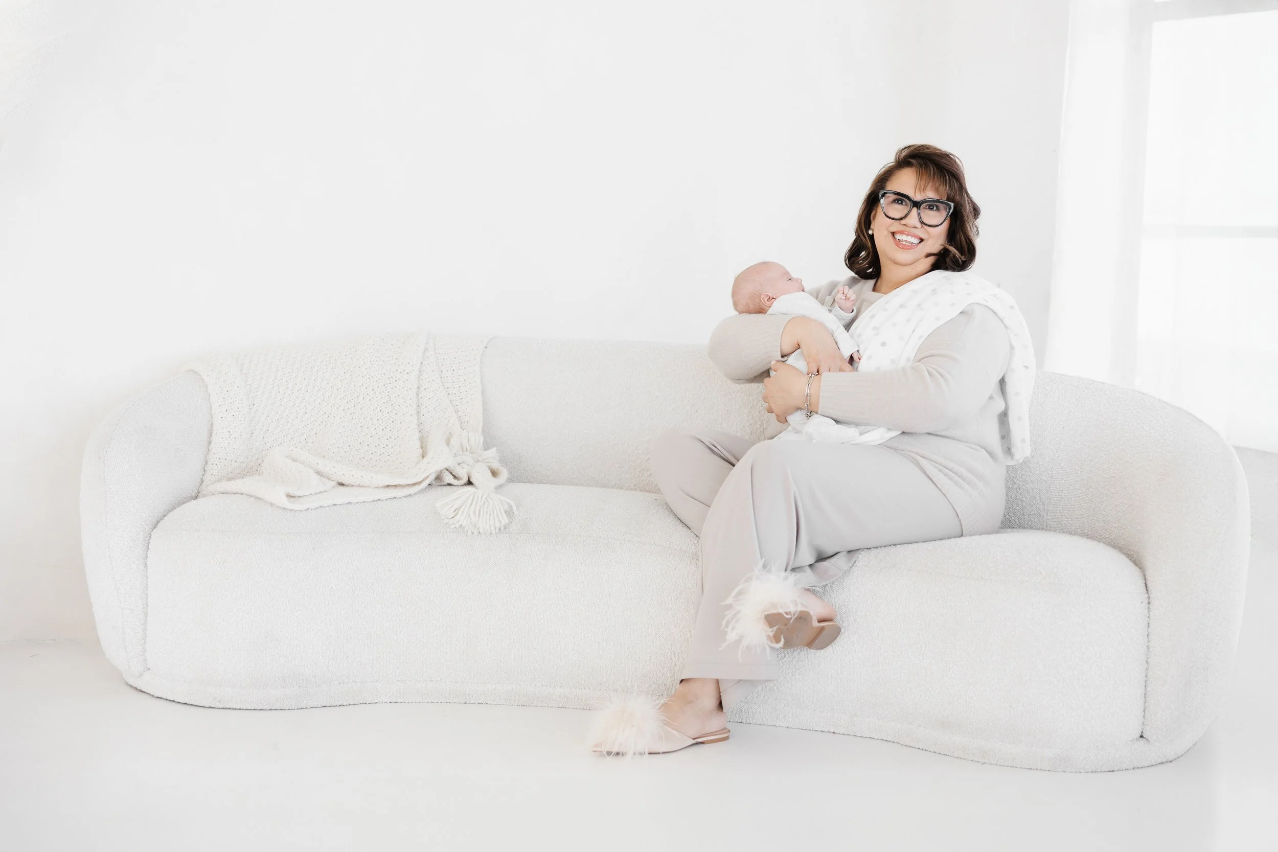 Welcoming Baby Through Surrogacy: A Beautiful Beginning with Specialized Support