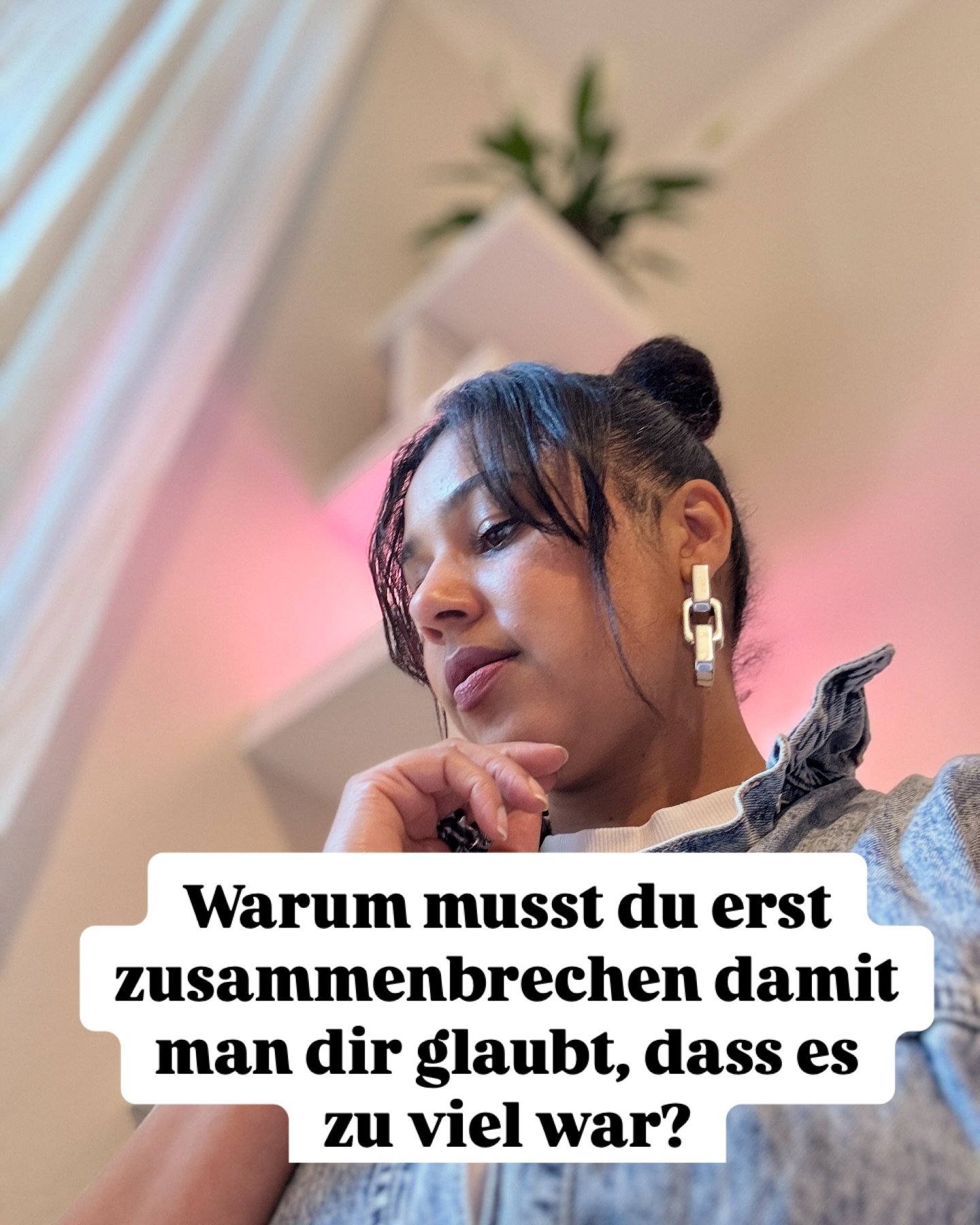Weil niemand zuhört, solange du noch funktionierst.
Ich spreche aus eigener Erfahrung.
👉🏾Solange du lächelst, wird alles für „nicht so schlimm“ gehalten.
👉🏾Solange du deine To-do’s abarbeitest, denkt niemand, d