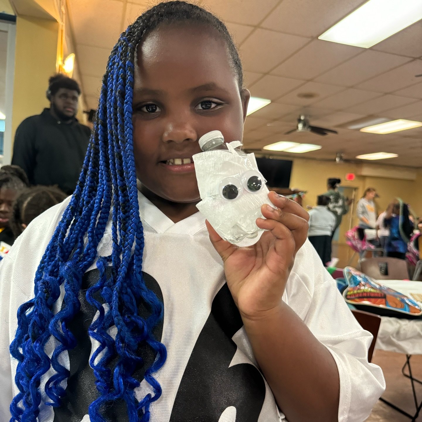 Fall Fest Fun! 🎃🍂 Our Wesley kids had an amazing time getting creative with festive crafts and activities! 

#CenterThatCares #nonprofitorganization #nonprofit #pghnonprofit #pghcommunitycenter
