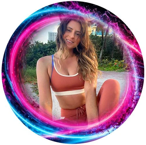 ANASTASIA ASHLEY  Pro Surfer