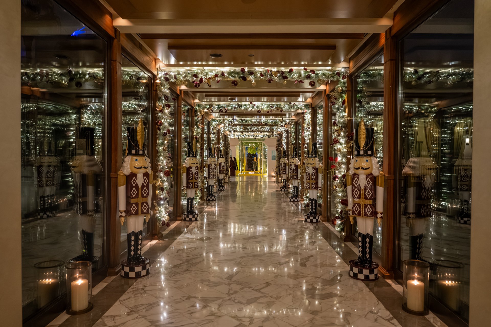 Park Hyatt Dubai Hallway.jpg