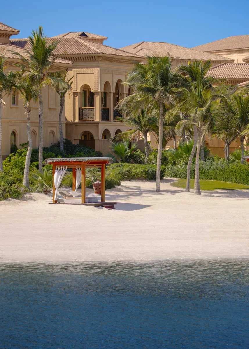 OO_ThePalm_Beach_Cabana_Sea_1170_MASTER_Small.jpg
