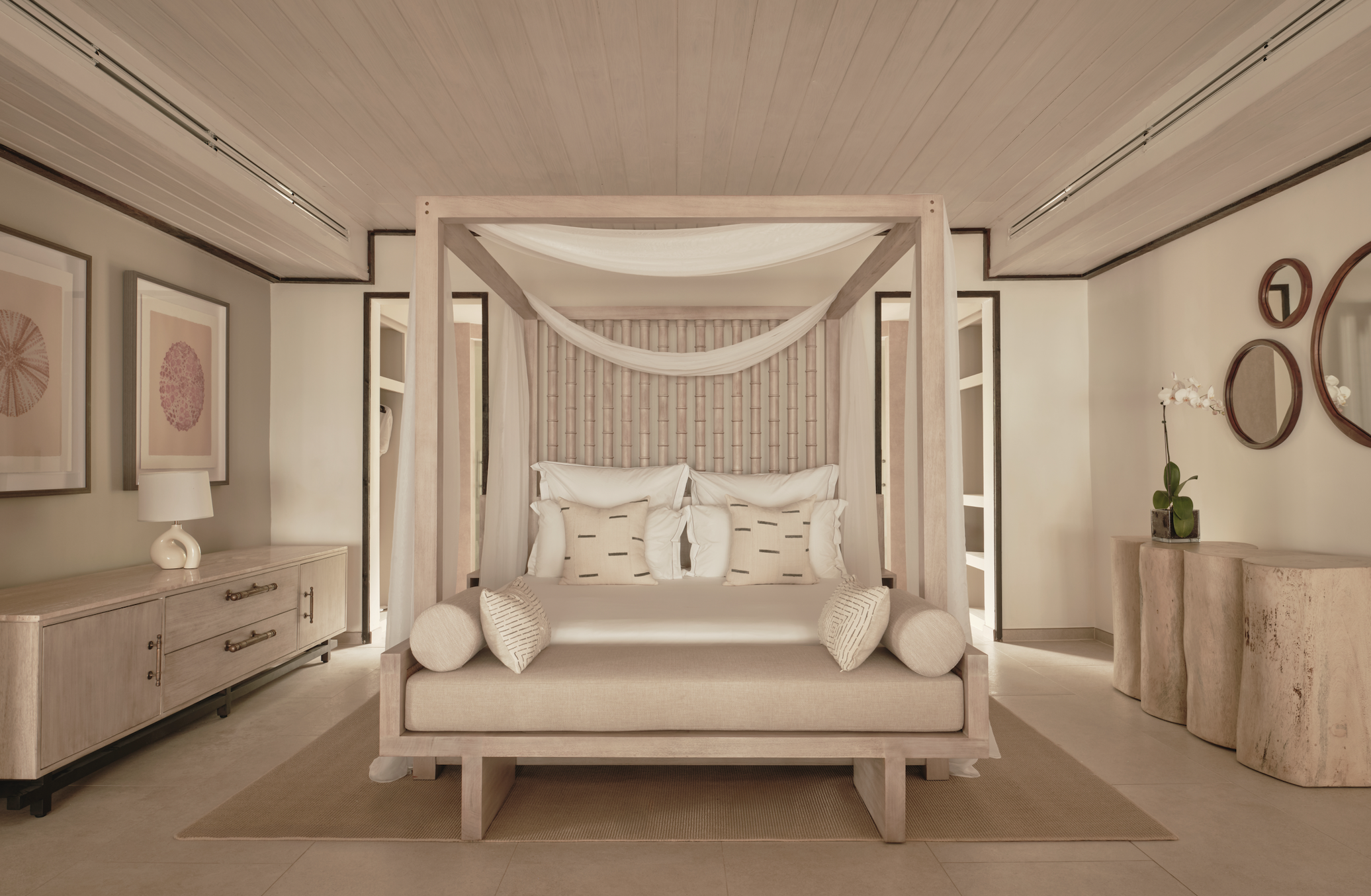 Four Poster Bed