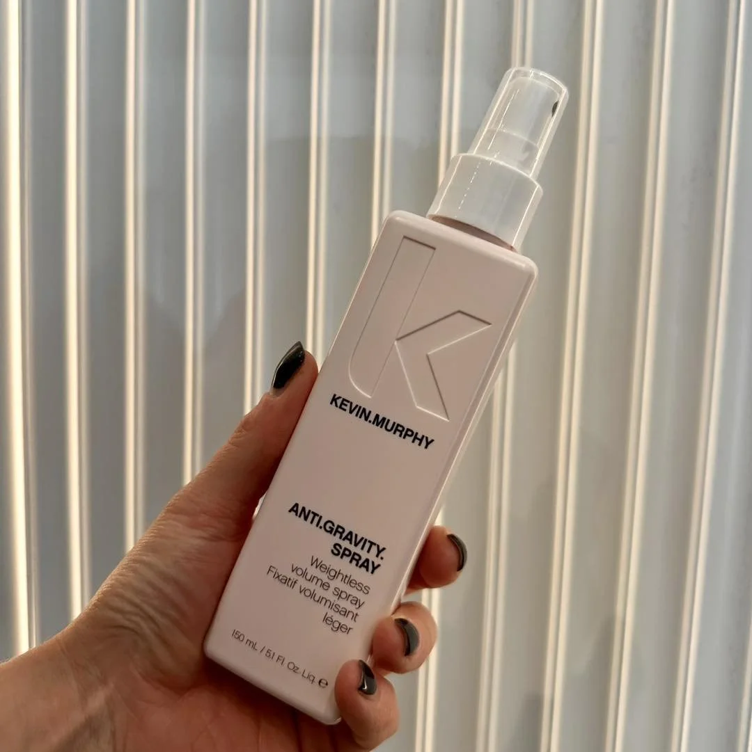 One of my fave products to use for Volume &amp; it also gives an oil free shine 🤩 

The recipe is created with Manuka Honey for hydration &amp; Grapefruit extract to promote growth &amp; repair. Scented with Lavender, I use this on most clients 🔥