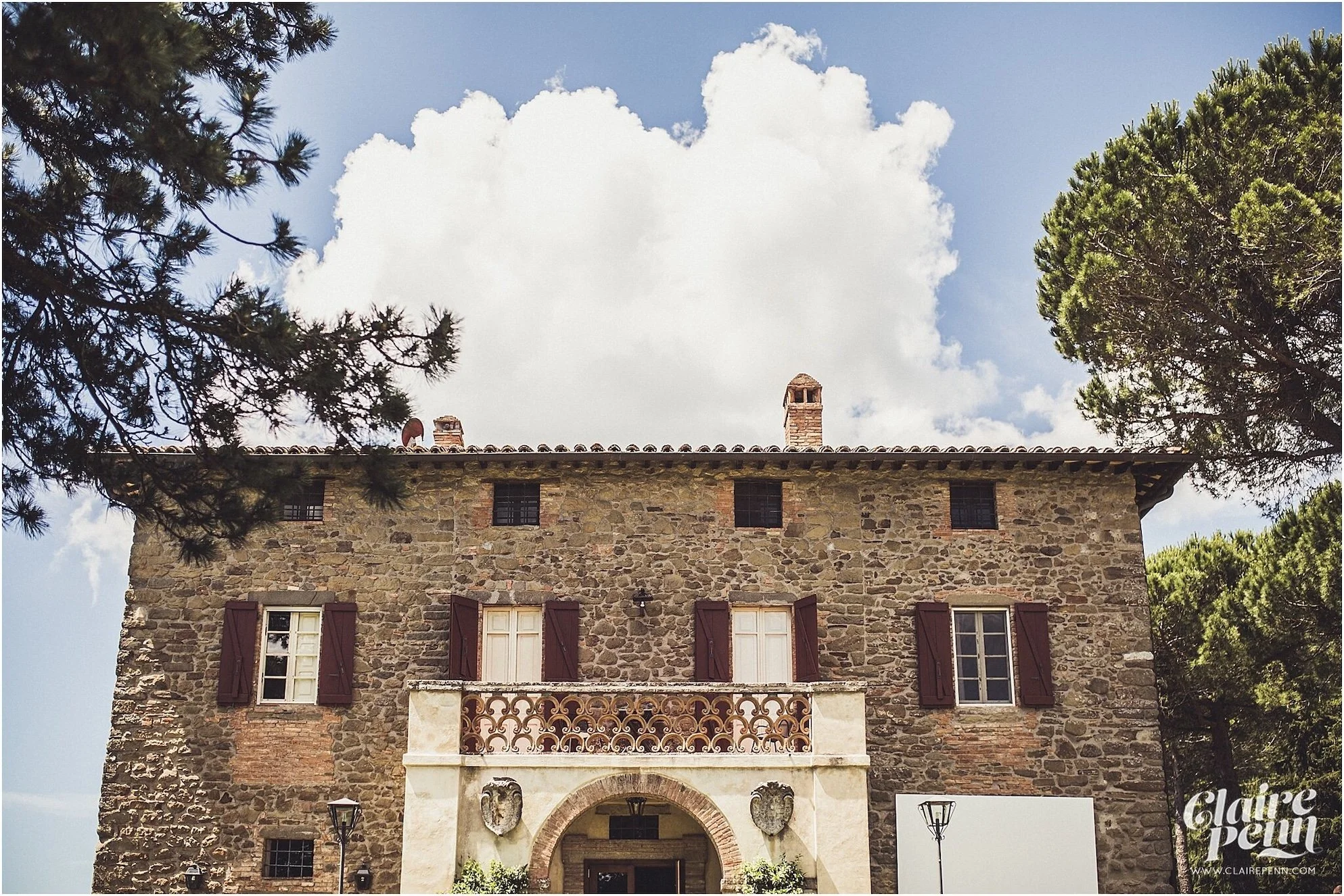 Tuscany+Umbria+villa+destination+wedding_0001.jpg