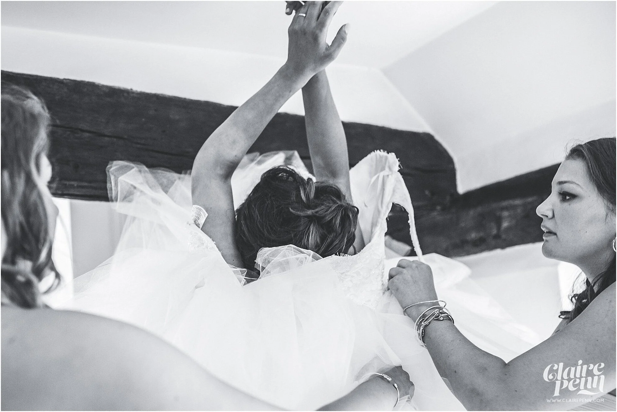 Tipi+festival+wedding+High+Billinghurst+Farm+Surrey_0013.jpg