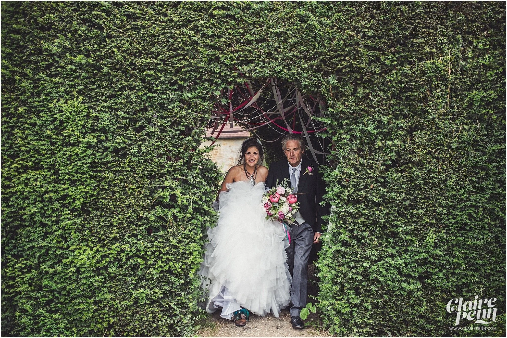 Tipi+festival+wedding+High+Billinghurst+Farm+Surrey_0020.jpg