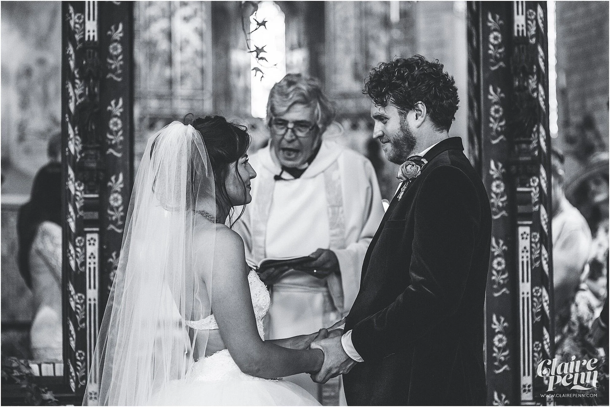 Tipi+festival+wedding+High+Billinghurst+Farm+Surrey_0027.jpg