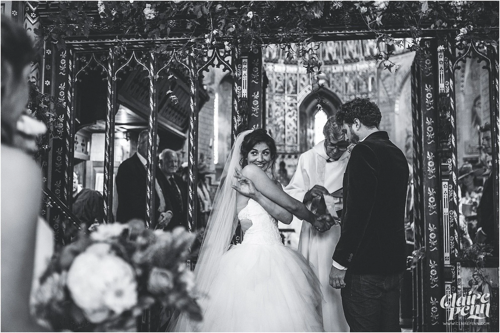 Tipi+festival+wedding+High+Billinghurst+Farm+Surrey_0029.jpg