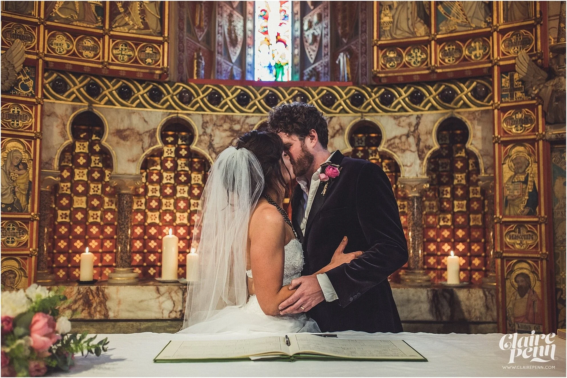 Tipi+festival+wedding+High+Billinghurst+Farm+Surrey_0030.jpg