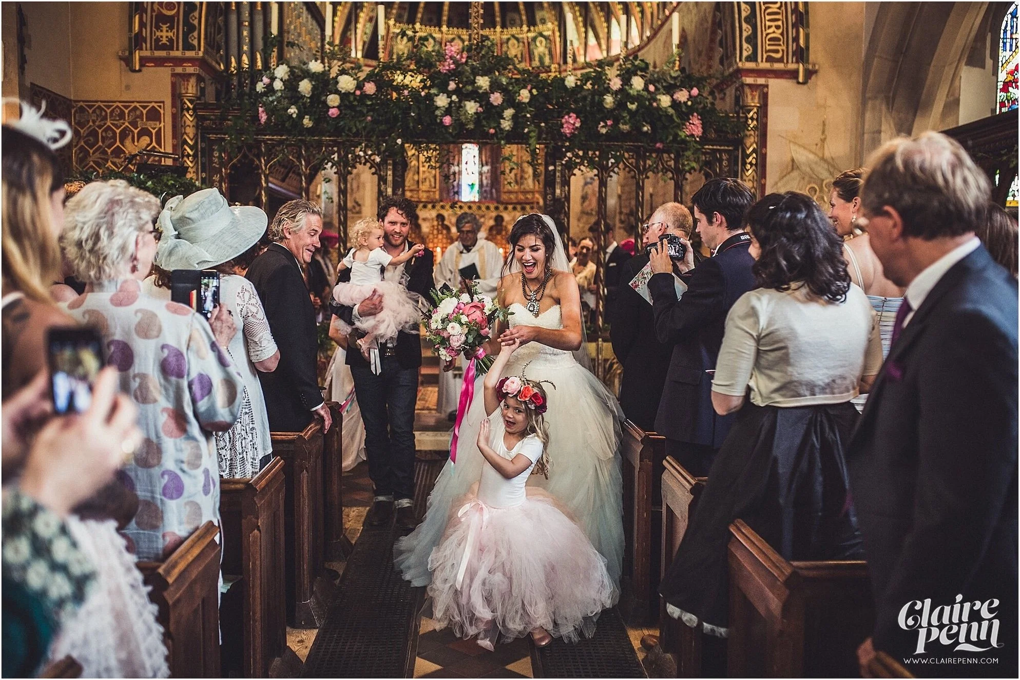 Tipi+festival+wedding+High+Billinghurst+Farm+Surrey_0033.jpg