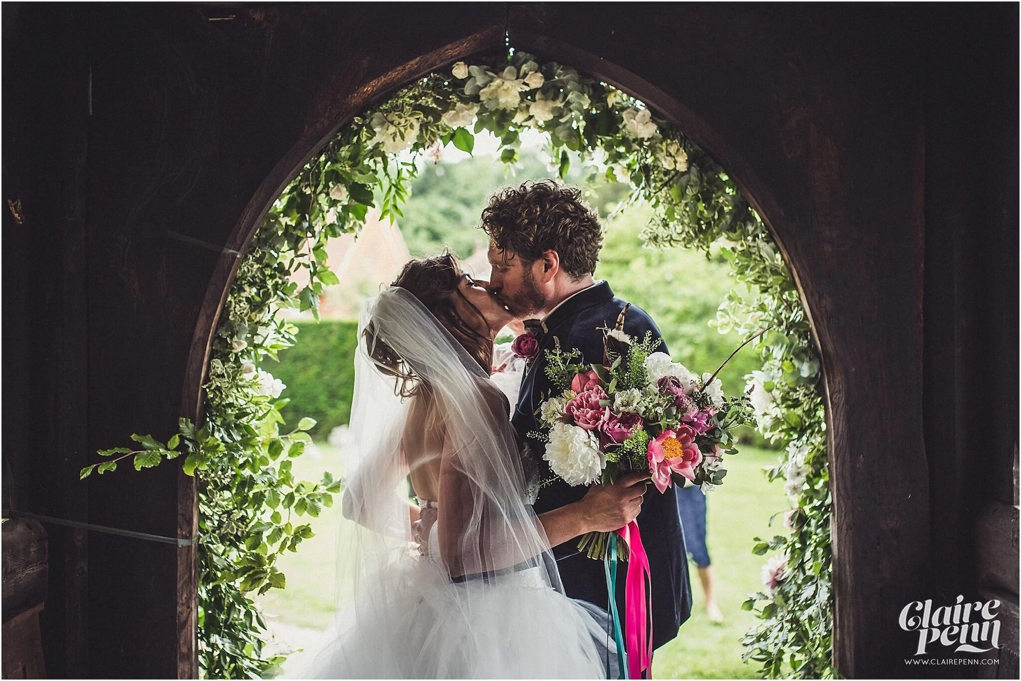 Tipi+festival+wedding+High+Billinghurst+Farm+Surrey_0034.jpg