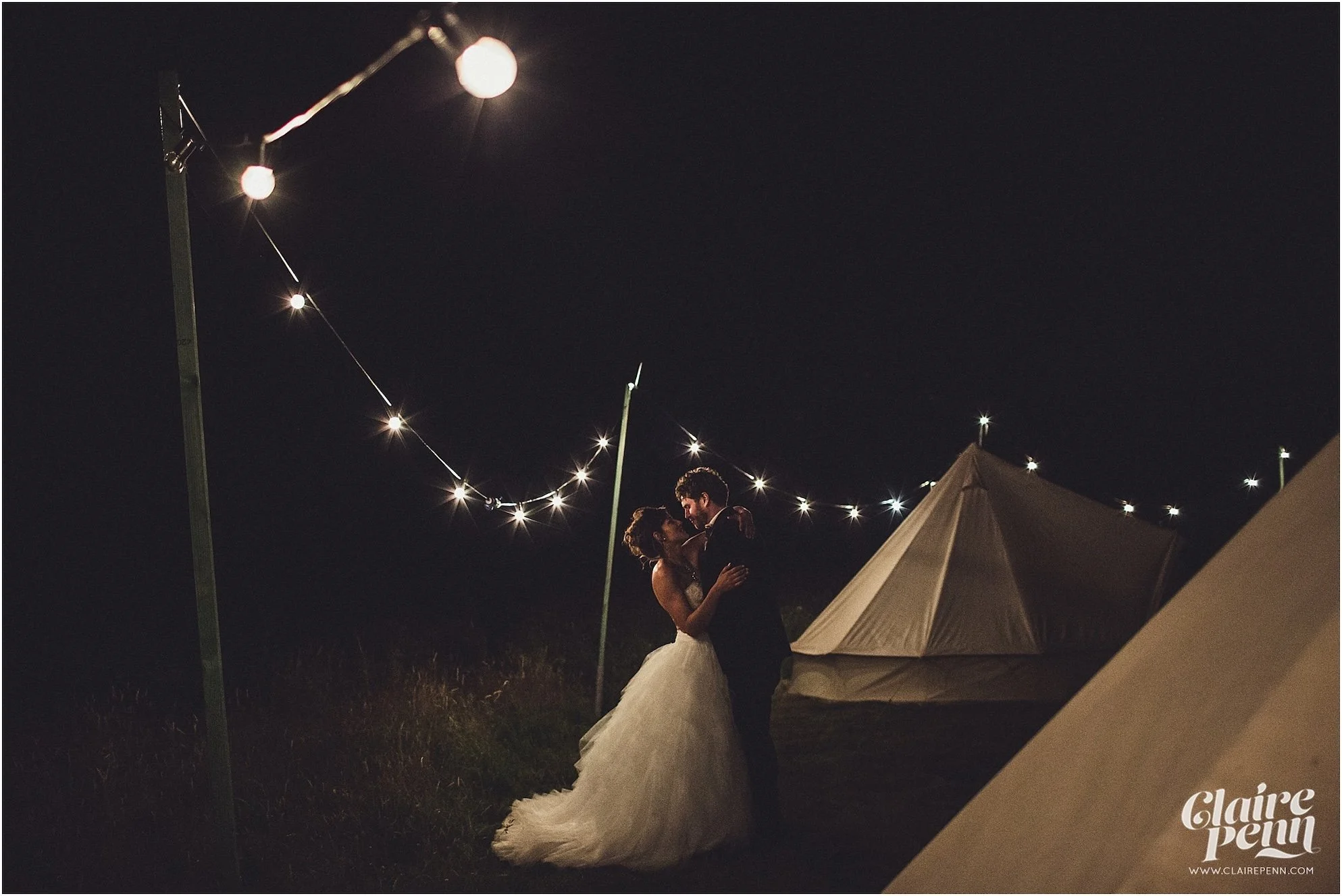 Tipi+festival+wedding+High+Billinghurst+Farm+Surrey_0105.jpg