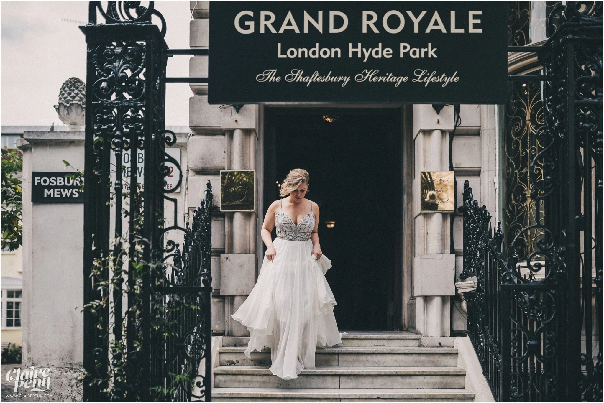 Paradise+by+way+of+Kensall+Green+London+pub+intimate+wedding_0015.jpg