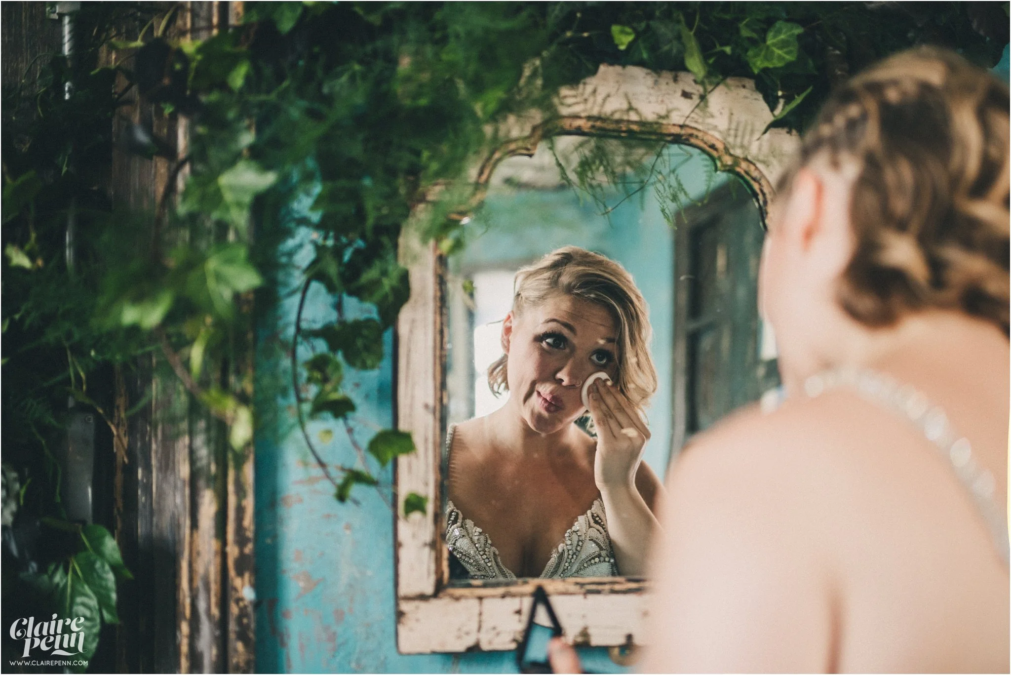 Paradise+by+way+of+Kensall+Green+London+pub+intimate+wedding_0048.jpg