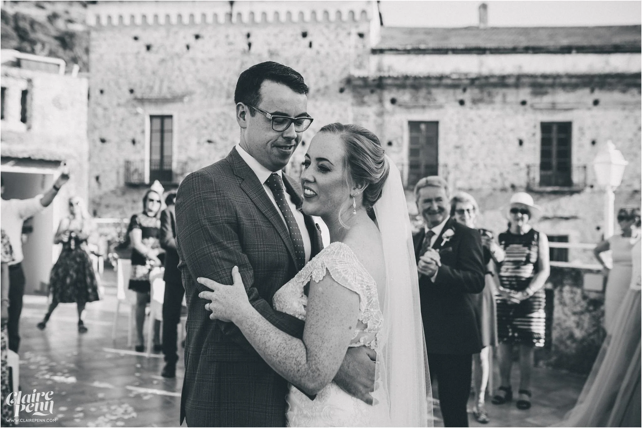 Hilltop+destination+wedding+Santa+Maria+di+Castellabate+Italy_0029.jpg