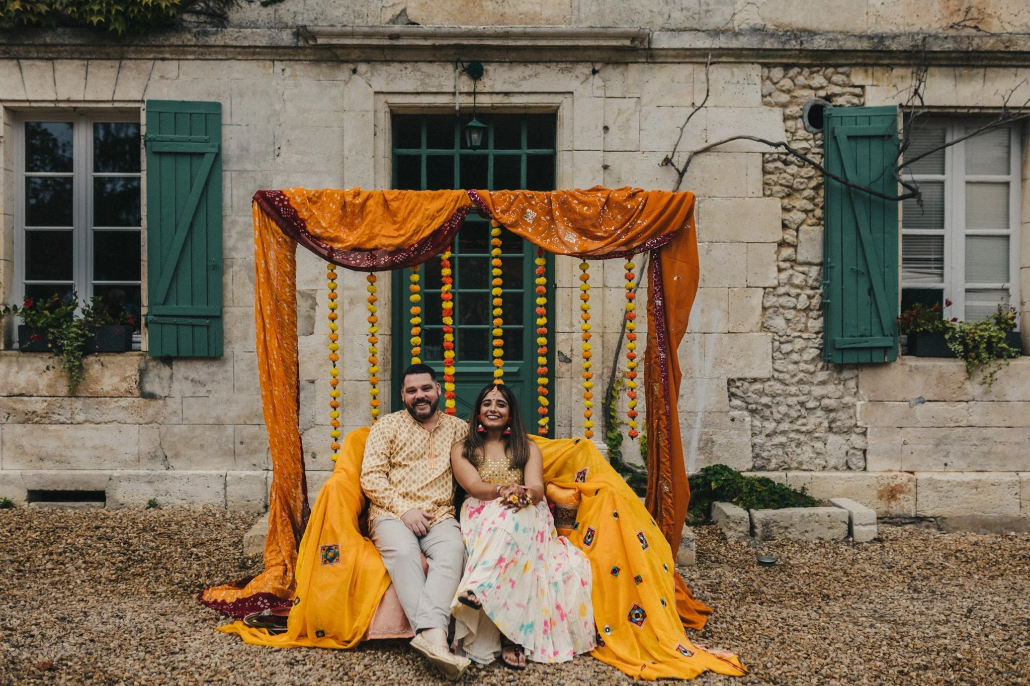 Sonam+&+David+pithi+ceremony+Manoir+de+Longeveau+France-006.jpg