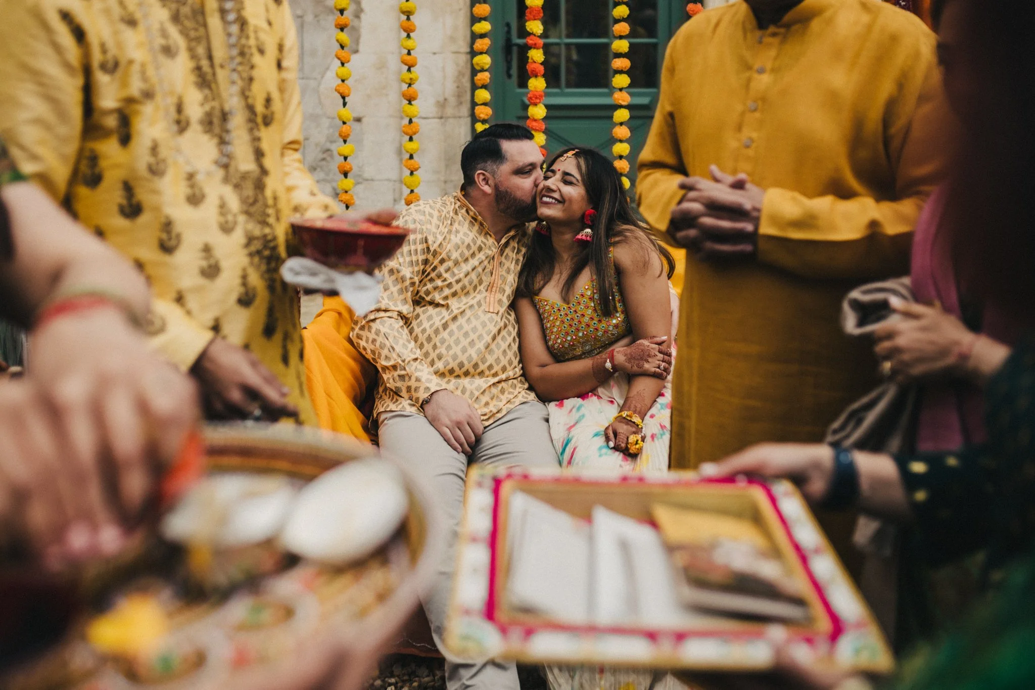 Sonam+&+David+pithi+ceremony+Manoir+de+Longeveau+France-014.jpg