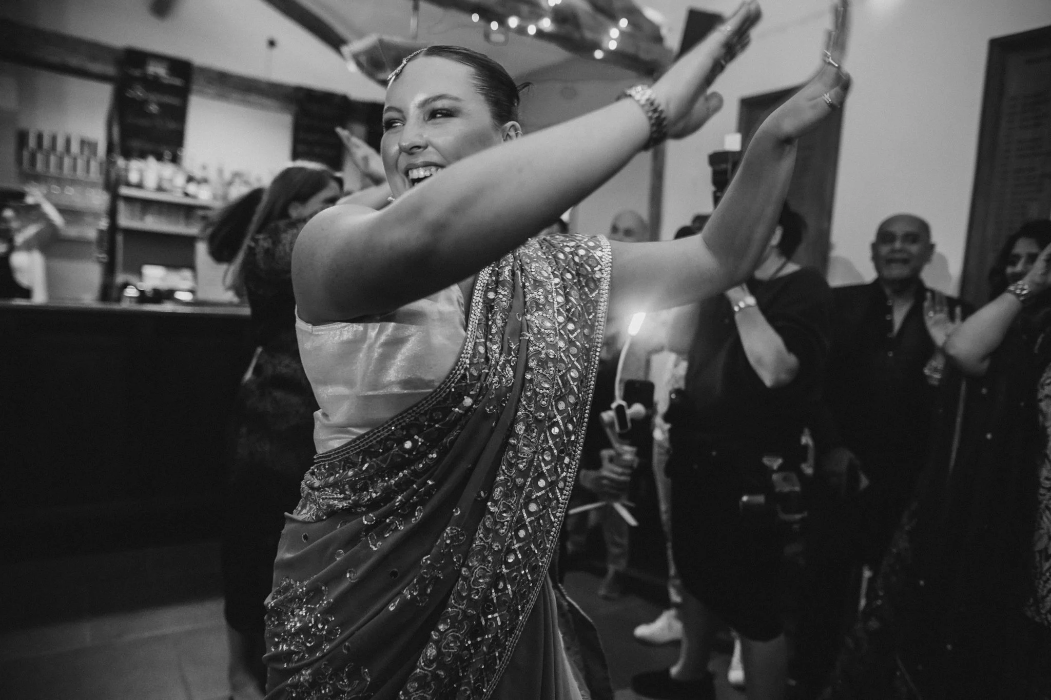 Sonam+&+David+pithi+ceremony+Manoir+de+Longeveau+France-049.jpg