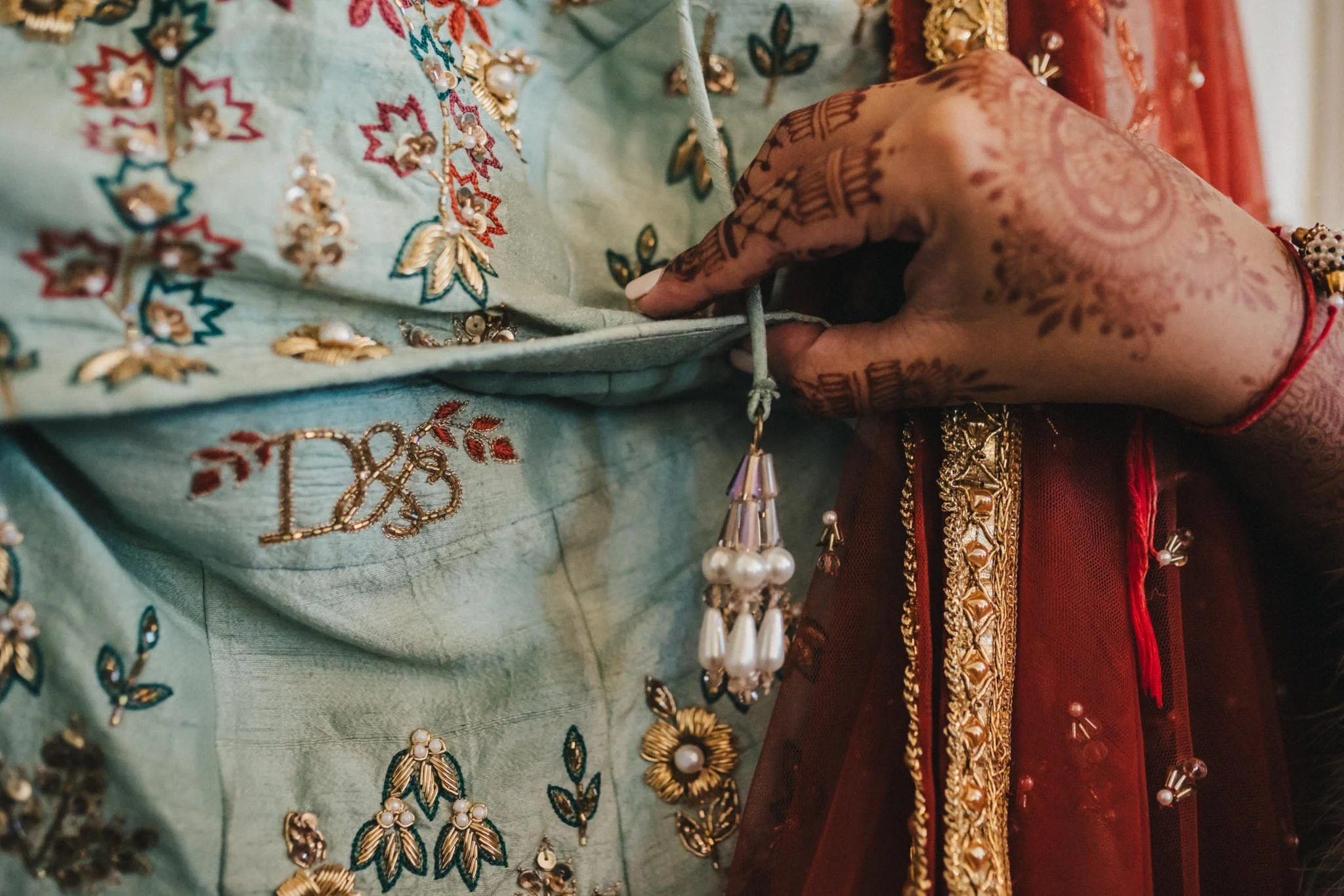 Sonam+&+David+Hindu+ceremony+Manoir+de+Longeveau+France-009.jpg