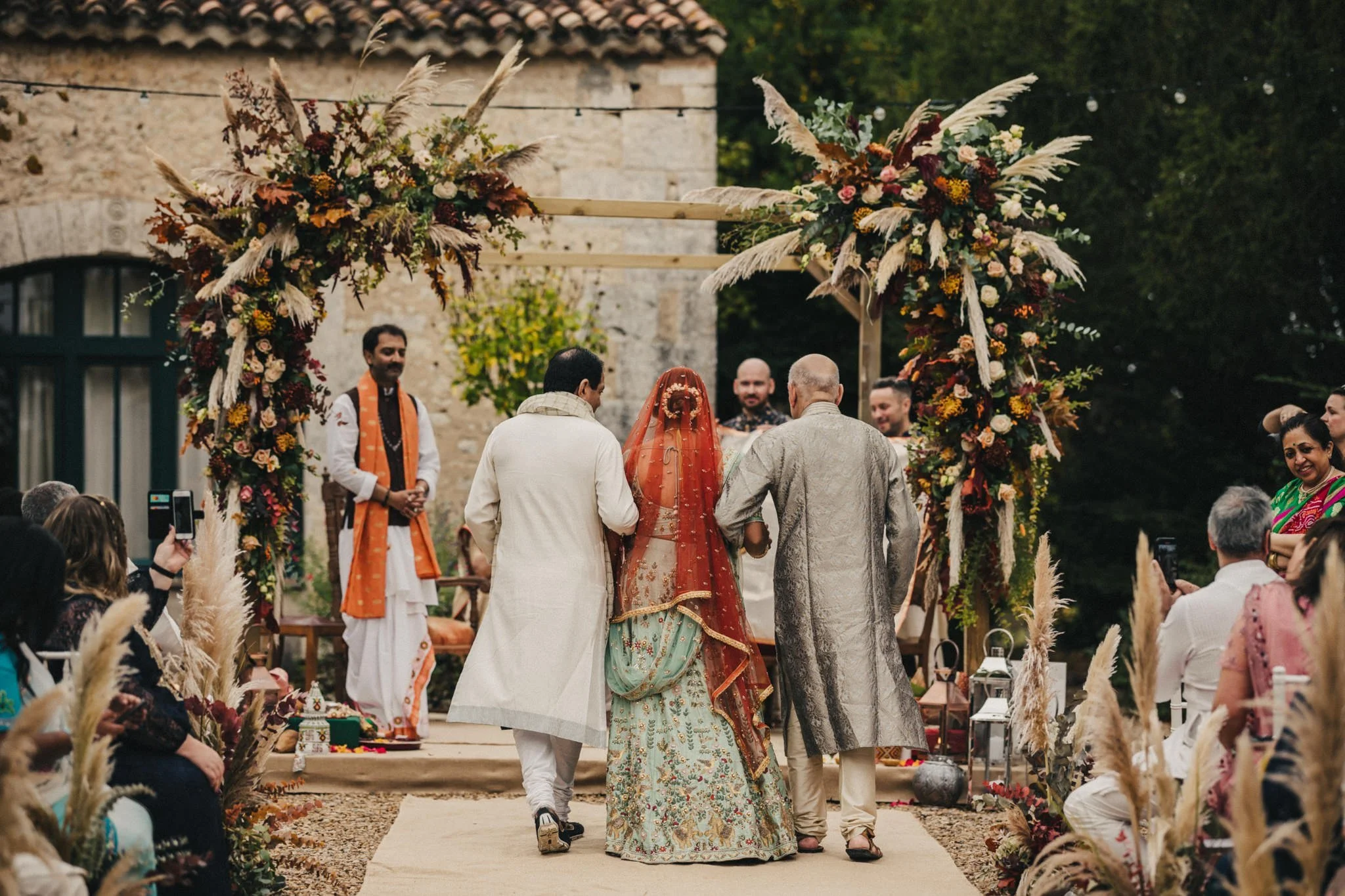 Sonam+&+David+Hindu+ceremony+Manoir+de+Longeveau+France-033.jpg