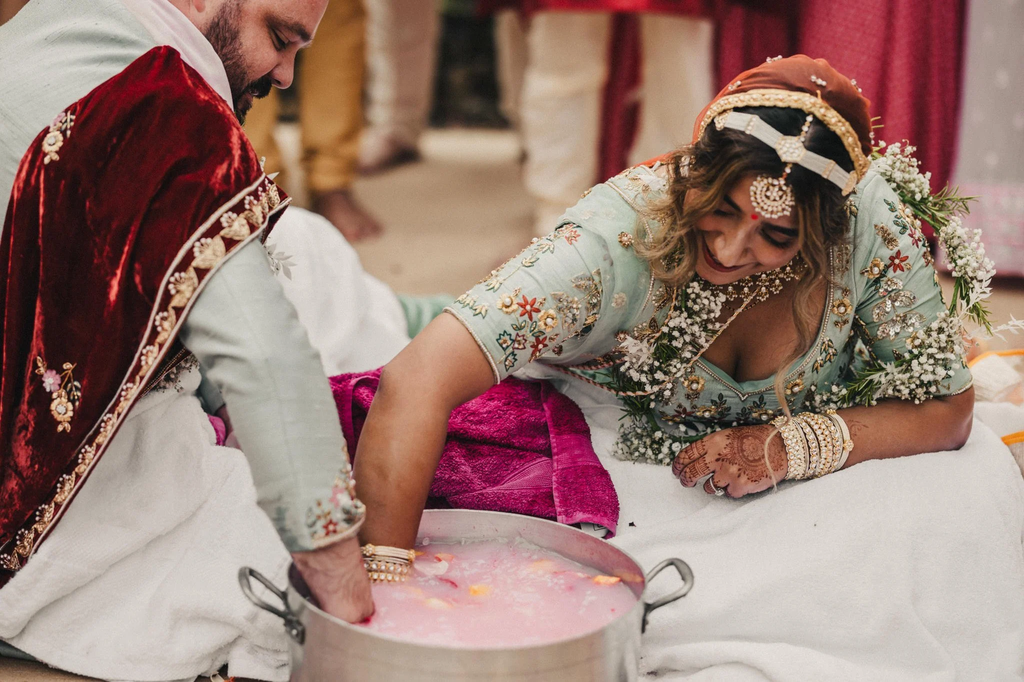 Sonam+&+David+Hindu+ceremony+Manoir+de+Longeveau+France-045.jpg