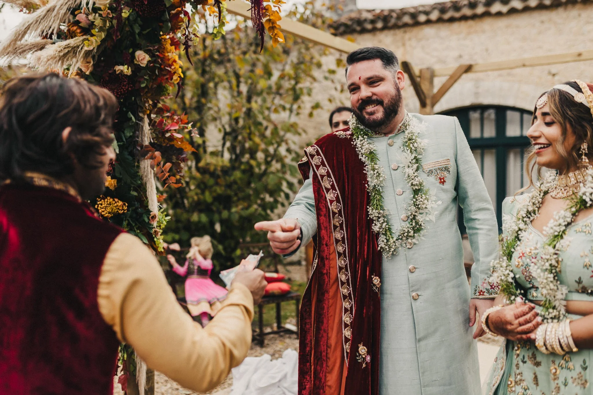 Sonam+&+David+Hindu+ceremony+Manoir+de+Longeveau+France-047.jpg
