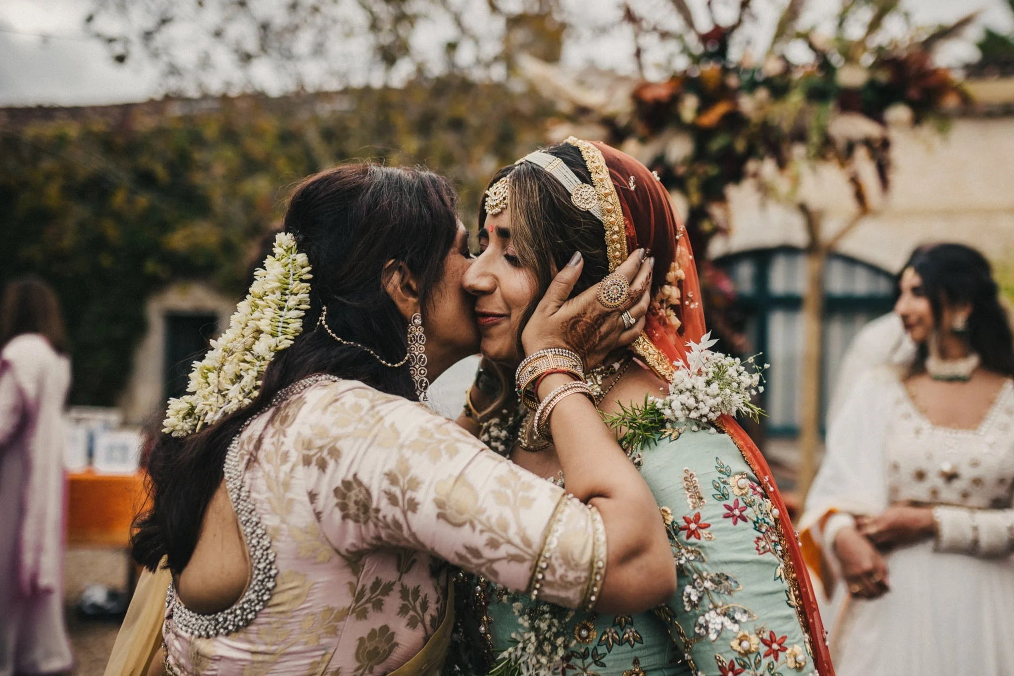 Sonam+&+David+Hindu+ceremony+Manoir+de+Longeveau+France-053.jpg