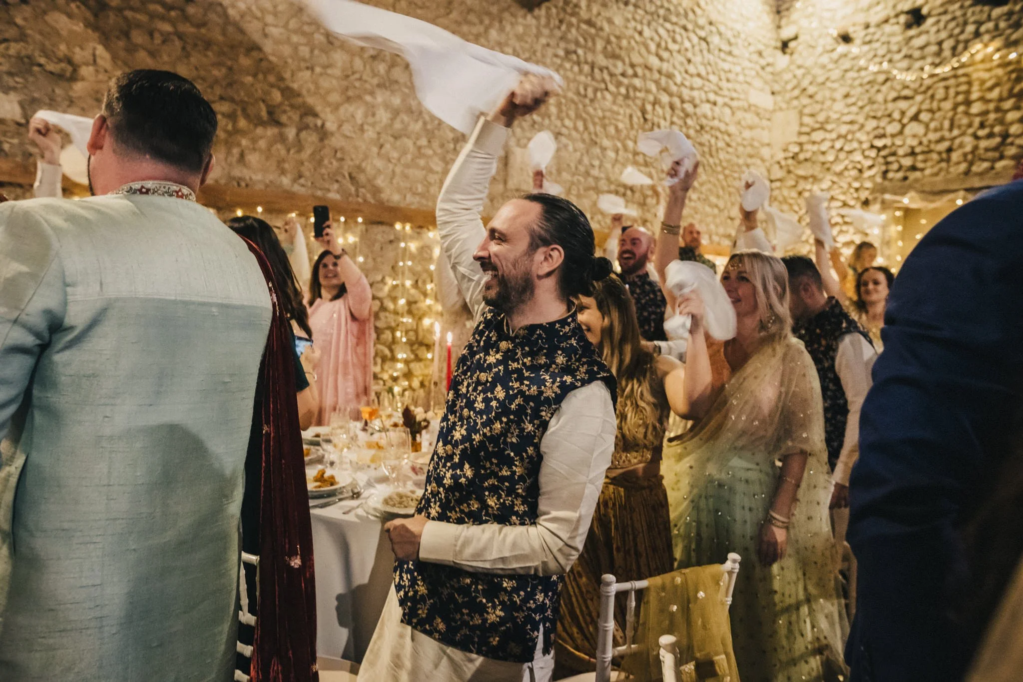 Sonam+&+David+Hindu+ceremony+Manoir+de+Longeveau+France-076.jpg