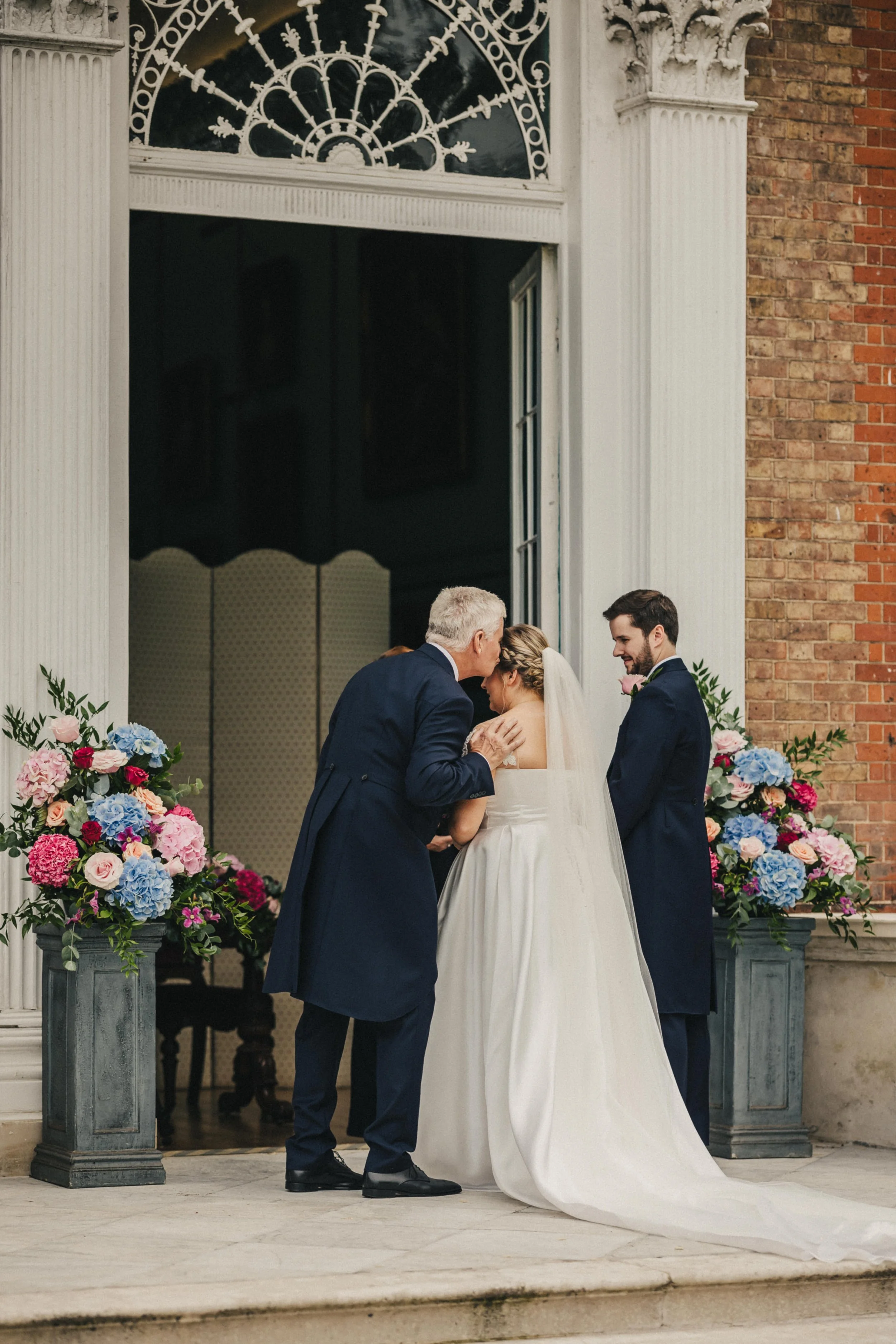 Ellie+&+Michael+previews+(Claire+Penn+Photography)-031.jpg