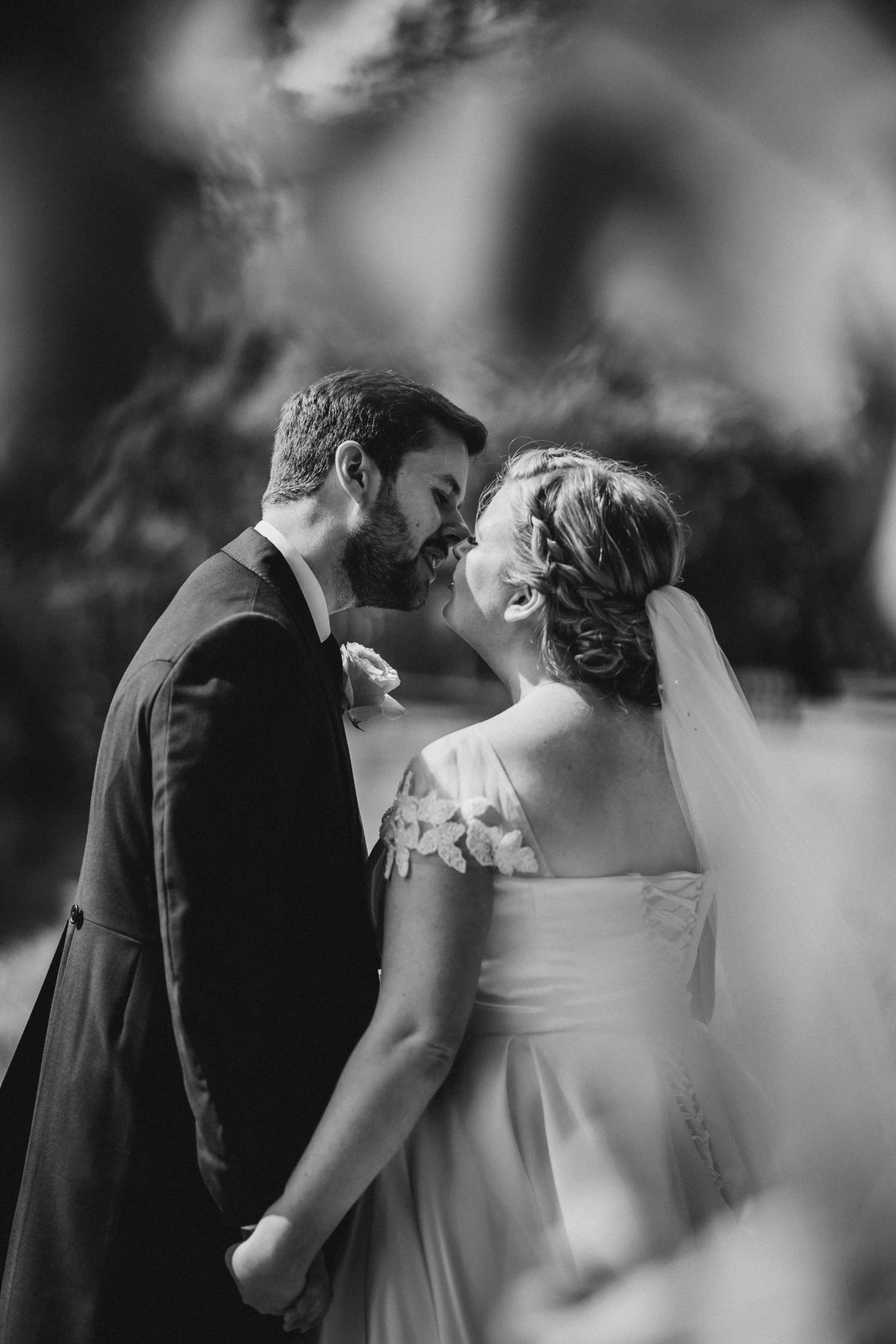Ellie+&+Michael+previews+(Claire+Penn+Photography)-044.jpg